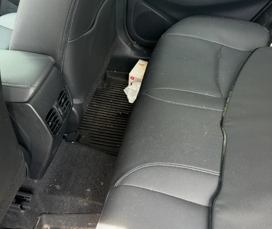 Auto detailing service area